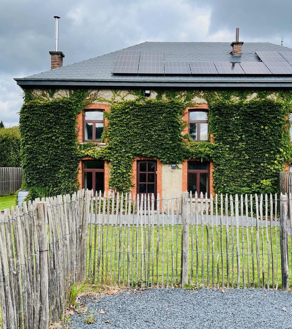 L'Oiseau Bleu Villa Rochehaut Exterior photo
